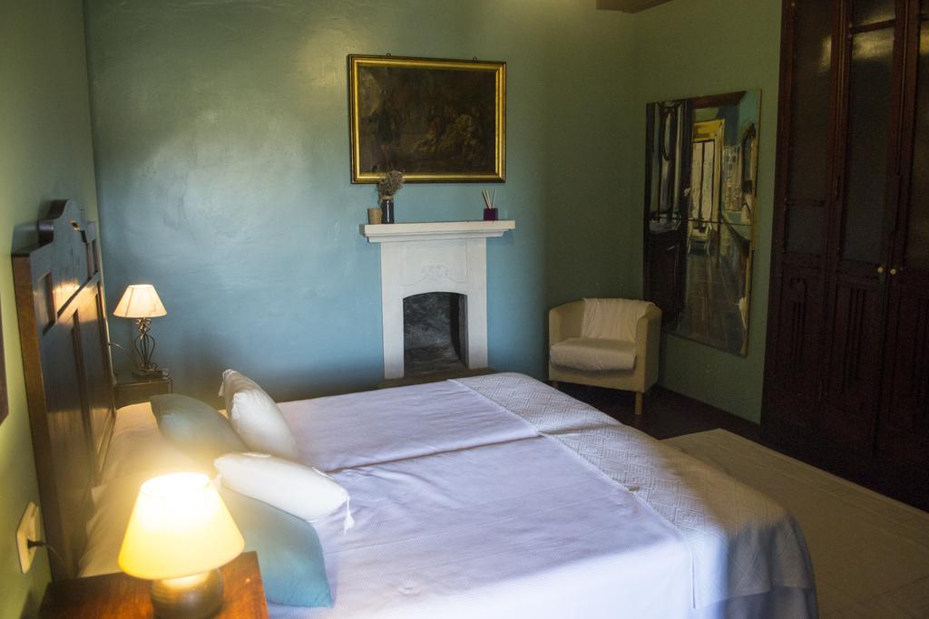Pazo Larache Guest House Santa Cristina De Cobres Ngoại thất bức ảnh